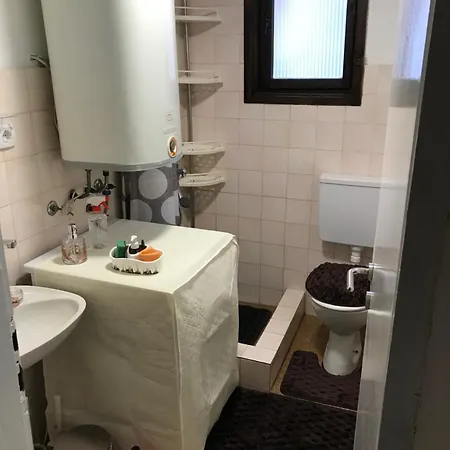 Apartment Family Escape Free Parking