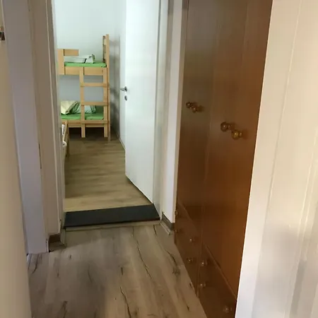 Family Escape Free Parking Apartment *